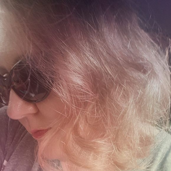 Meet your Posher, Shaina - Picture 1 of 1